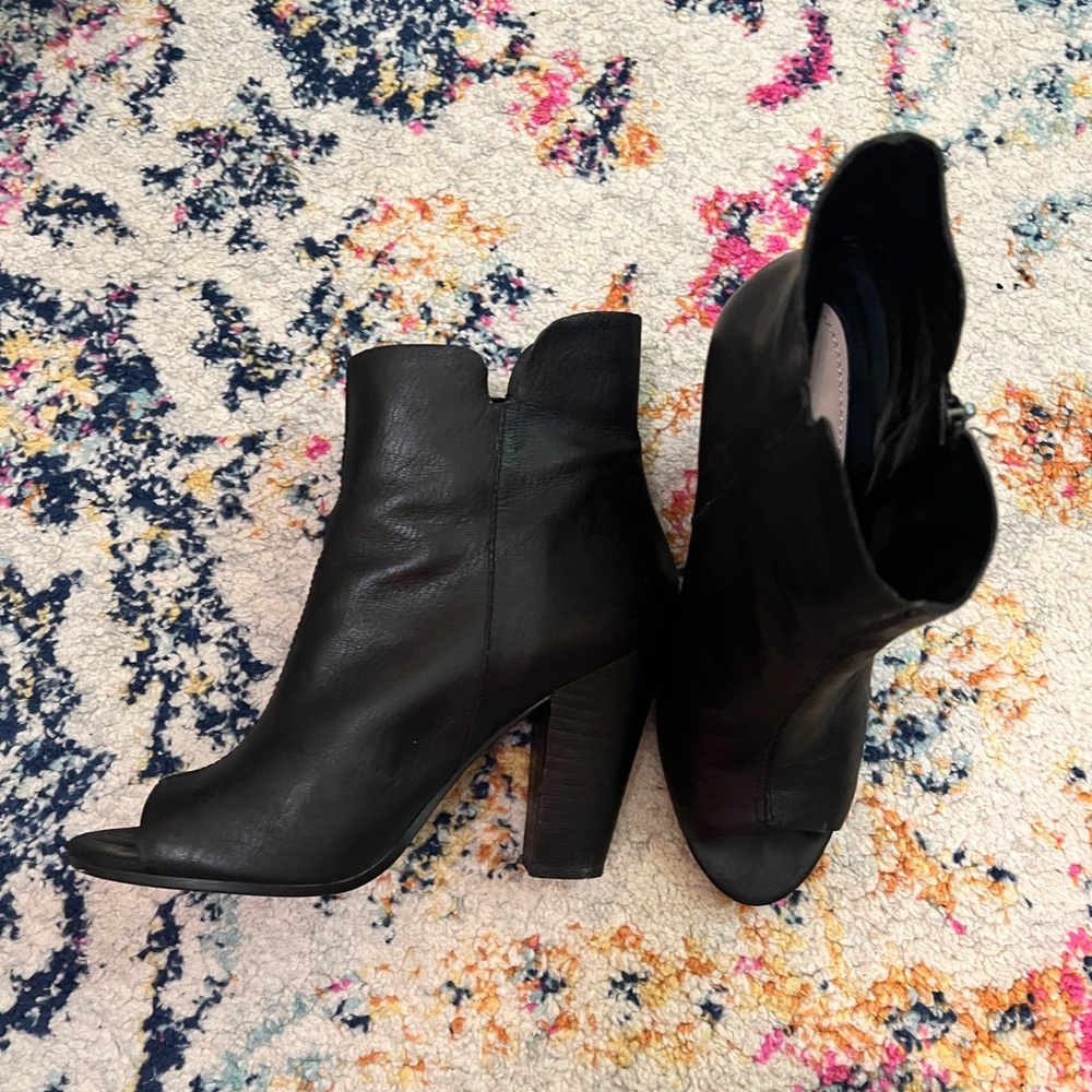 Guess Peep Toe Ankle Bootie - Size 8